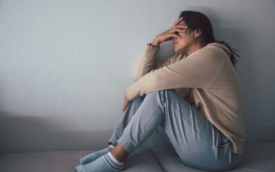 Solitudine e depressione, correlazione tra i due elementi e come evitare la disconnessione sociale